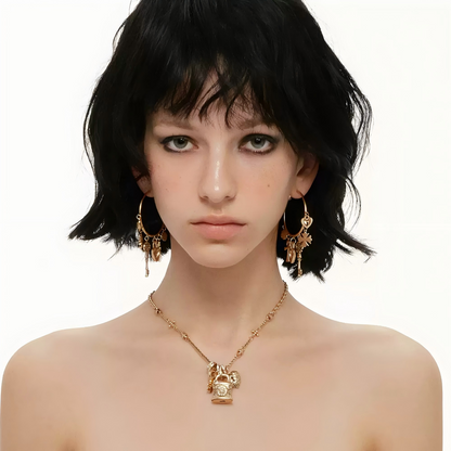 Vintage Daisy Heart Lock Necklace
