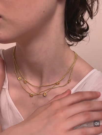 Daisy Snake Chain Layered Necklace