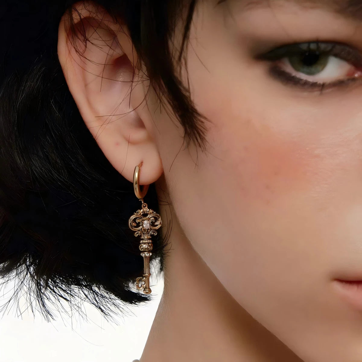 Vintage Heart / Key Earrings
