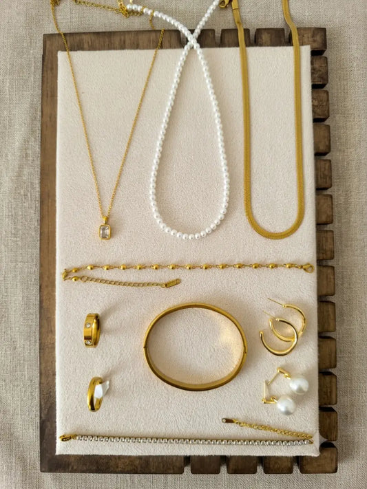 Modern Minimalist Jewelry Set – 3-Tier Layered Necklace, Bracelets & Rings